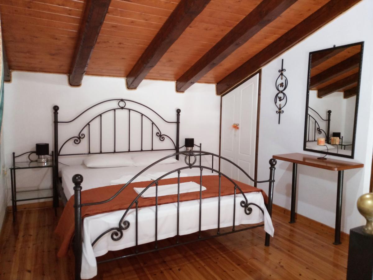 Apartment Iron House